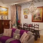 Very Chic Flat Paris VI