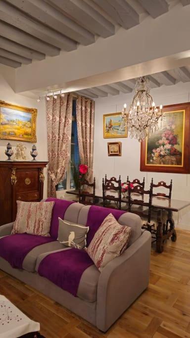 Very Chic Flat Vi * Paris